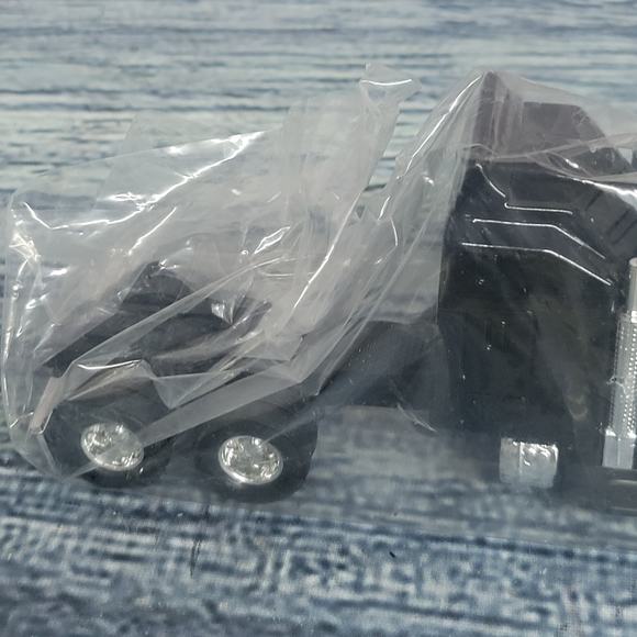 Vtg Ertl 1/64 scale Diecast AG ONE By White-New Idea semi tractor trailer black - Picture 9 of 12